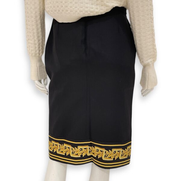 Versace Logo Skirt 38 Black Ready-To-Wear in Wool - Image 3