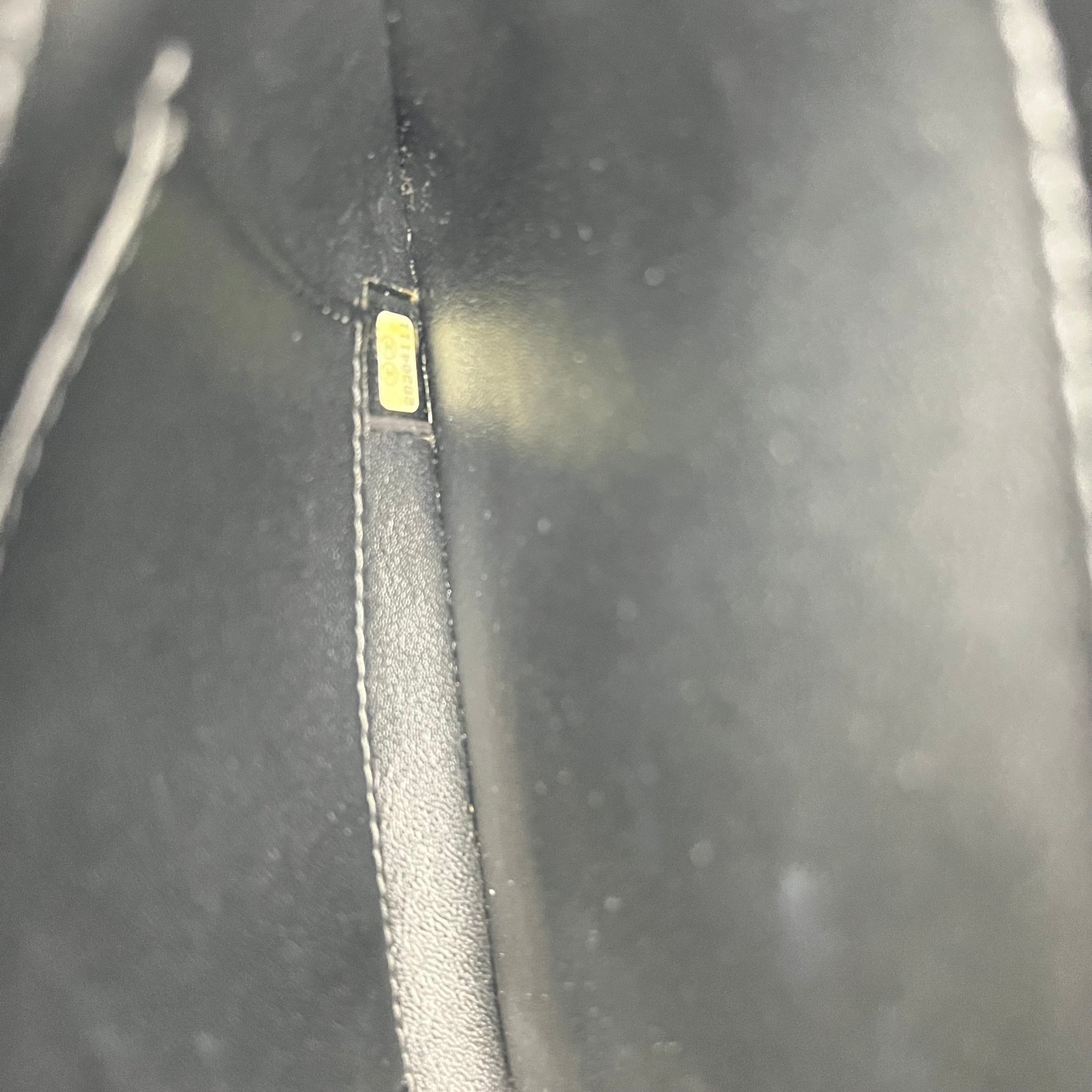 Trendy CC Shoulder Bag Black in Lambskin, Gold hardware - Image 12