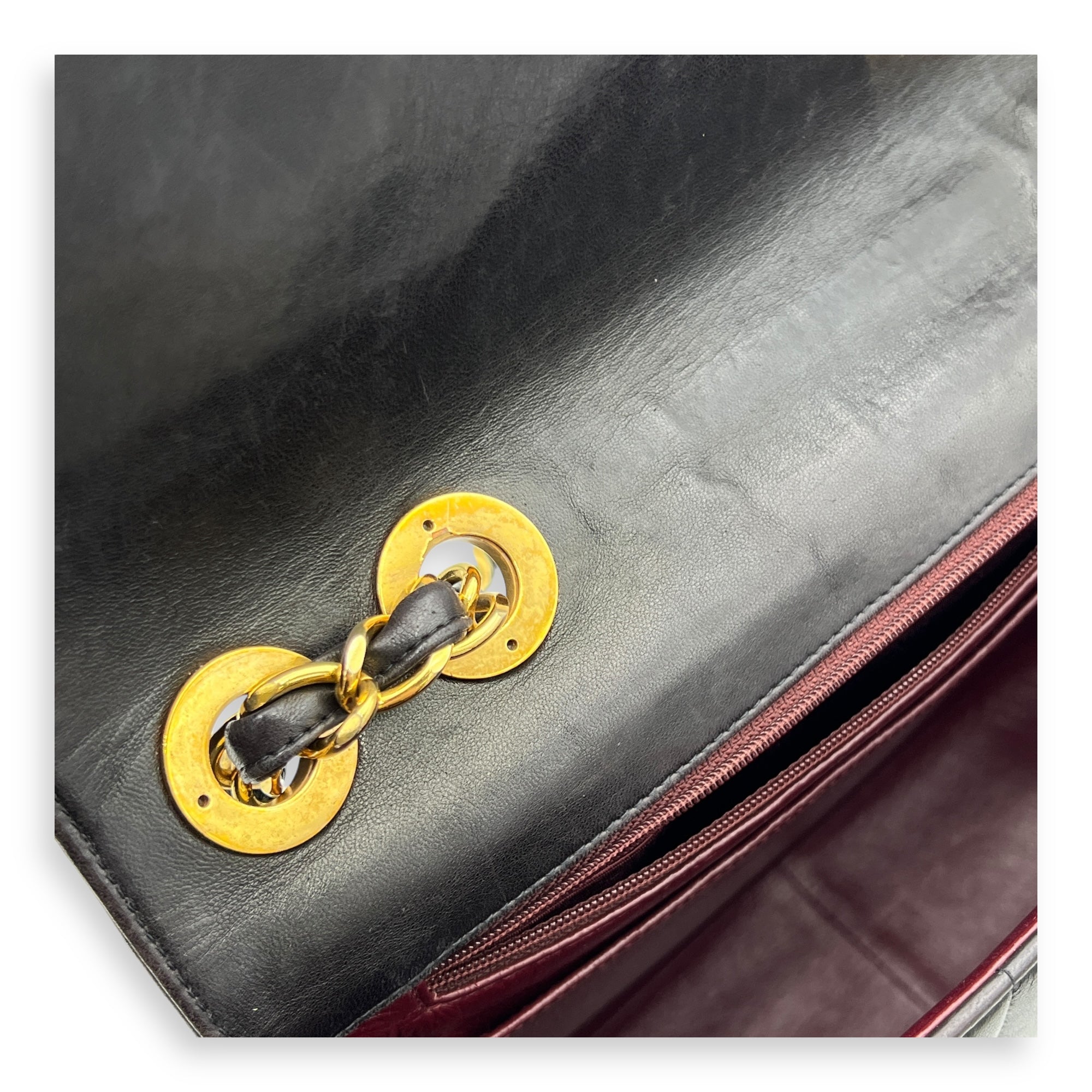 CC Jumbo Vintage Flap Black Shoulder Bag in Lambskin, Gold hardware - Image 11