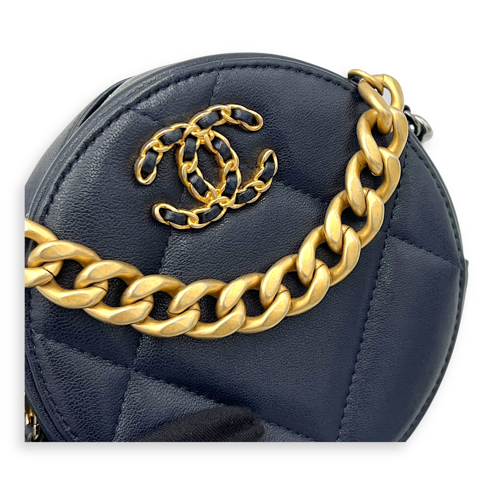 Round CC Crossbody Bag Blue in Calfskin, Mixed hardware - Image 13