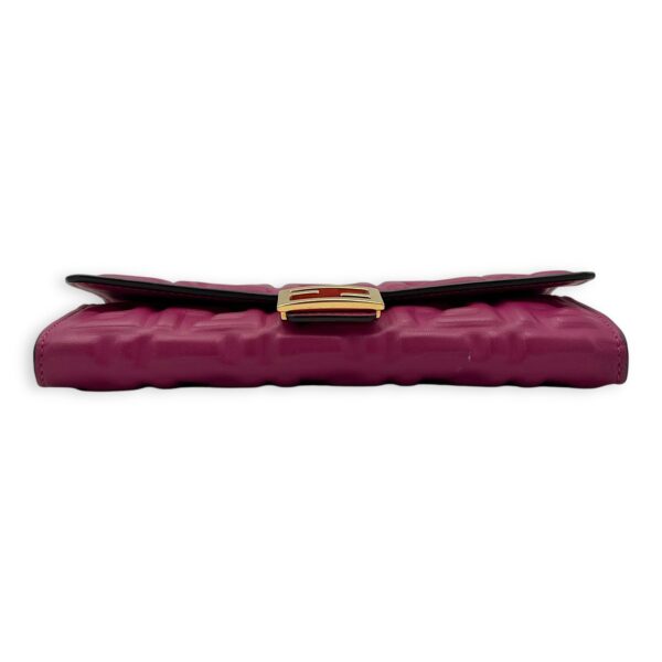 Baguette Wallet On Chain Pink in Calfskin, Gold hardware - Image 6