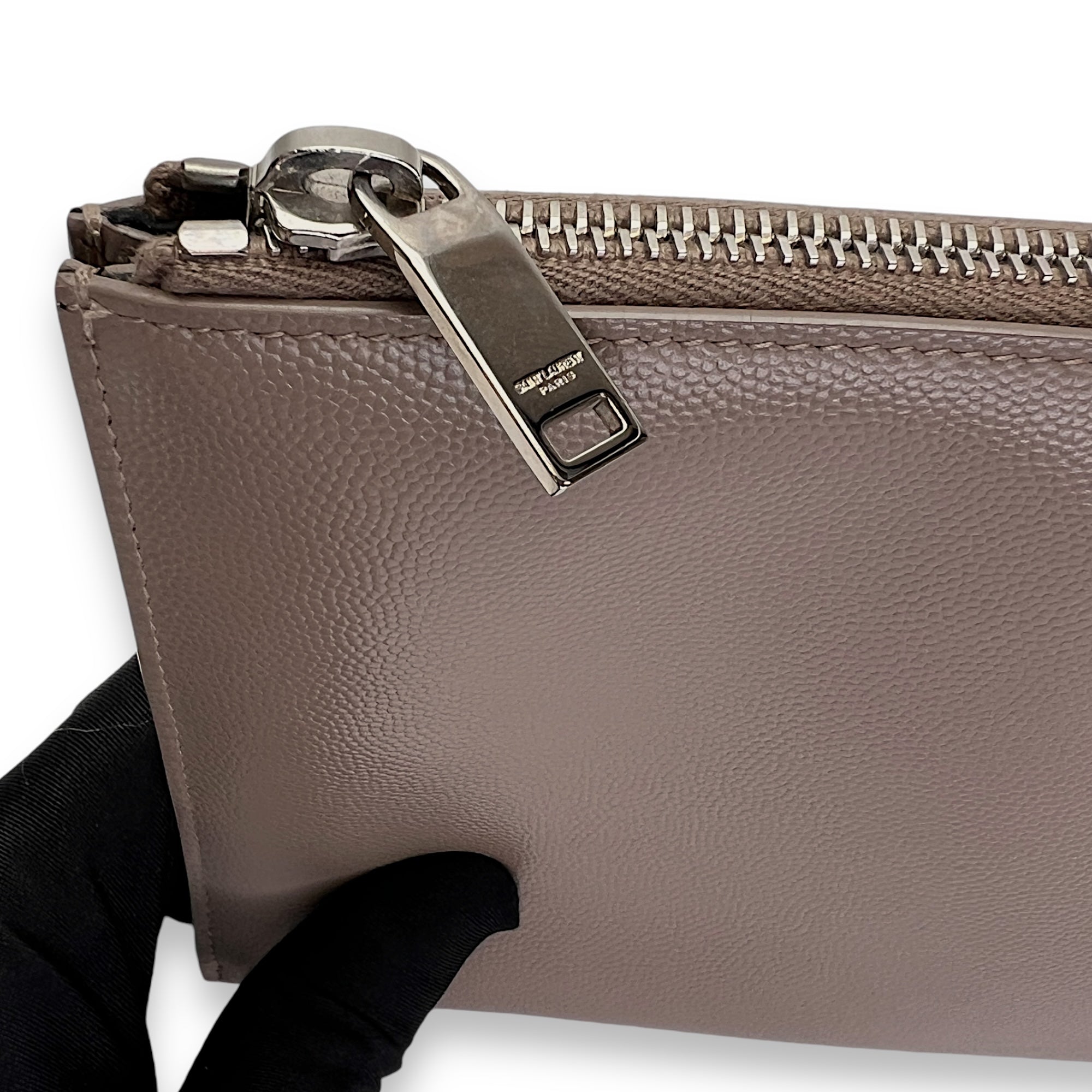 Paris Zipped Beige Pouch in Calfskin, Silver hardware - Image 8