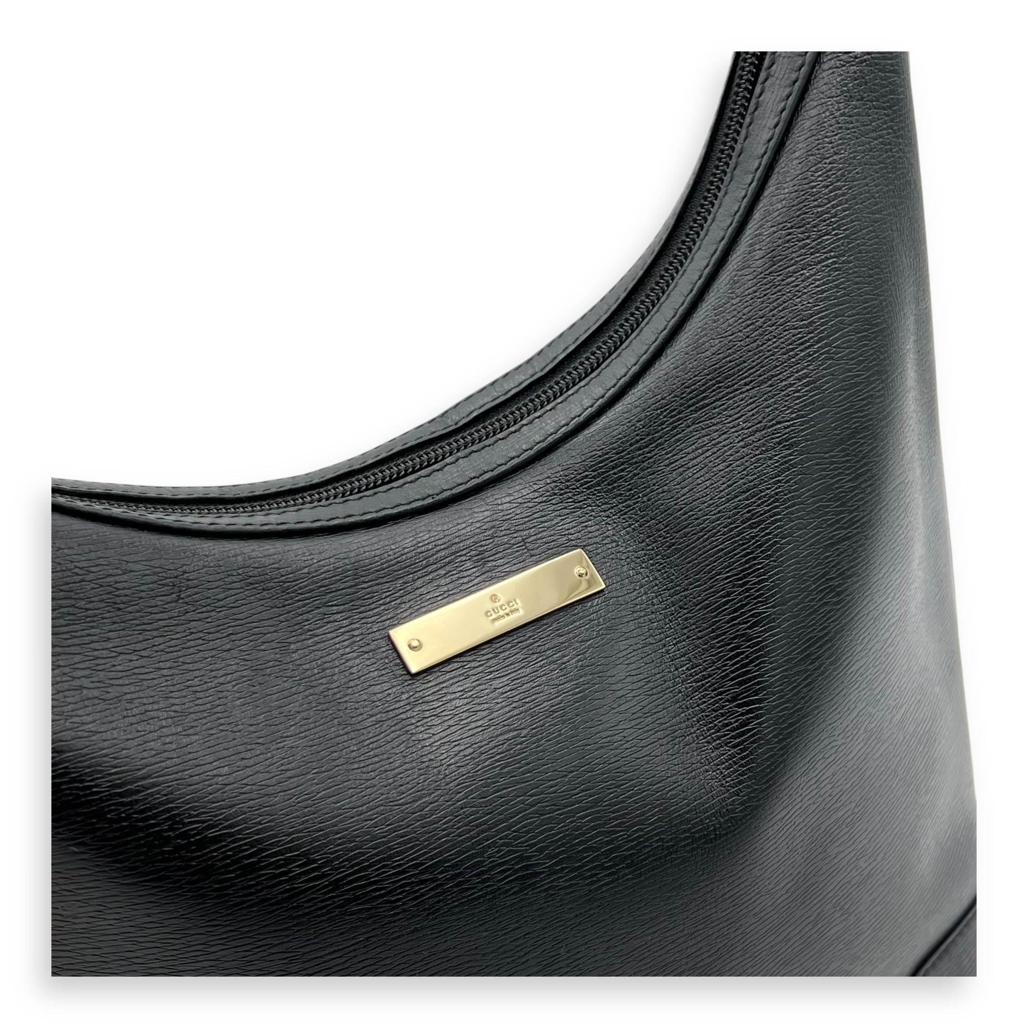 Vintage Shoulder Bag Black in Calfskin, Gold hardware - Image 9