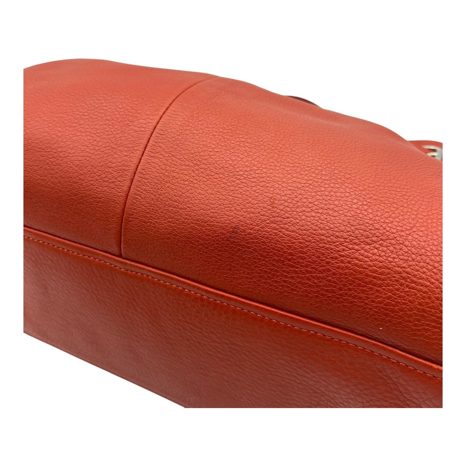 Vitello Daino Red Shoulder Bag in Calfskin, Silver hardware - Image 9