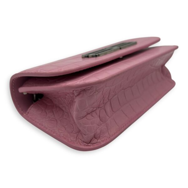 Gossip Wallet On Chain Pink in Crocodile Embossed Calfskin, Silver hardware - Image 11