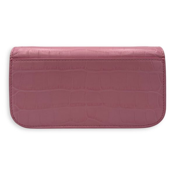 Gossip Wallet On Chain Pink in Crocodile Embossed Calfskin, Silver hardware - Image 3