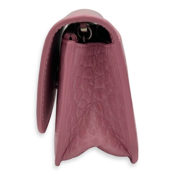 Gossip Wallet On Chain Pink in Crocodile Embossed Calfskin, Silver hardware - Image 4