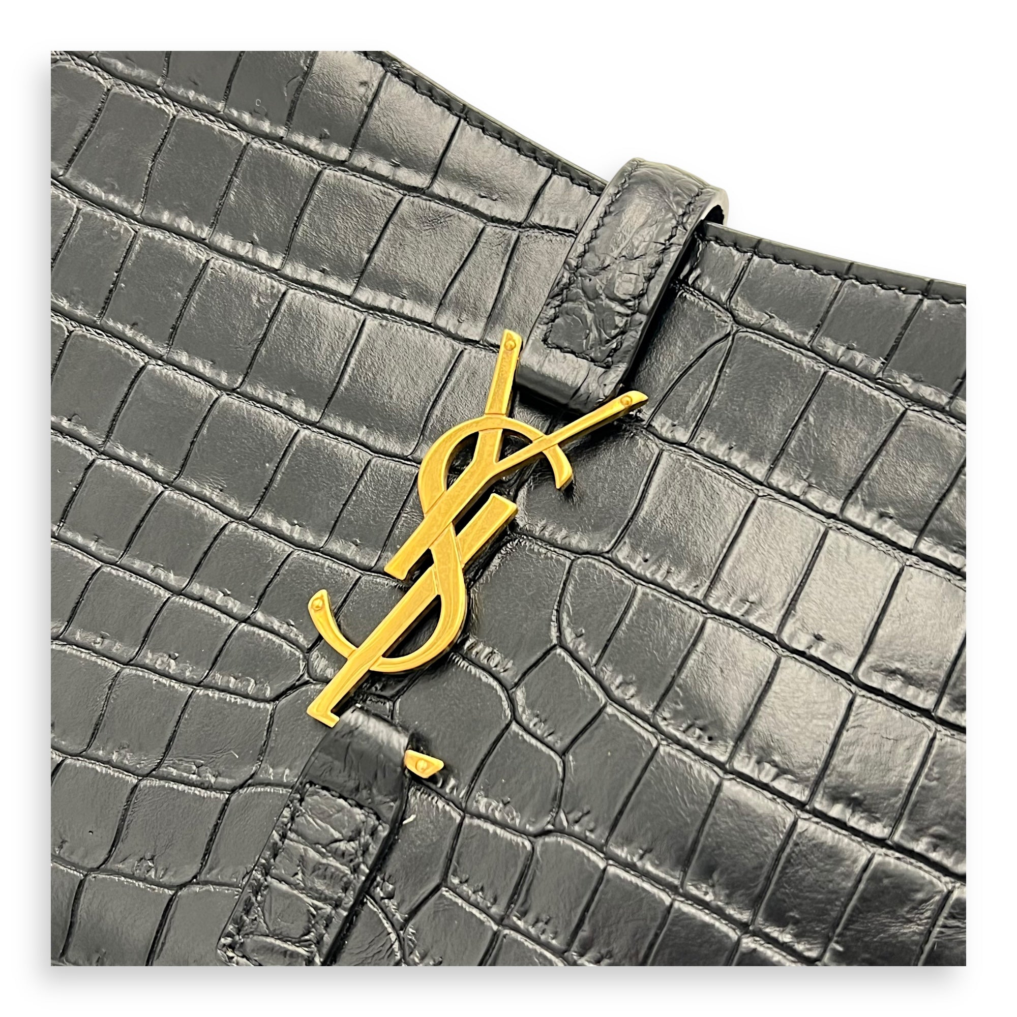 Le 5 A 7 Shoulder Bag Medium Black in Calfskin, Gold hardware - Image 8